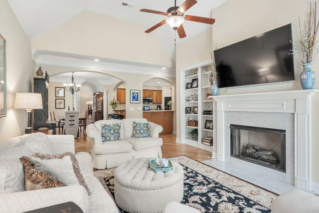 114 Nickolas Cir, Lebanon, TN 37087