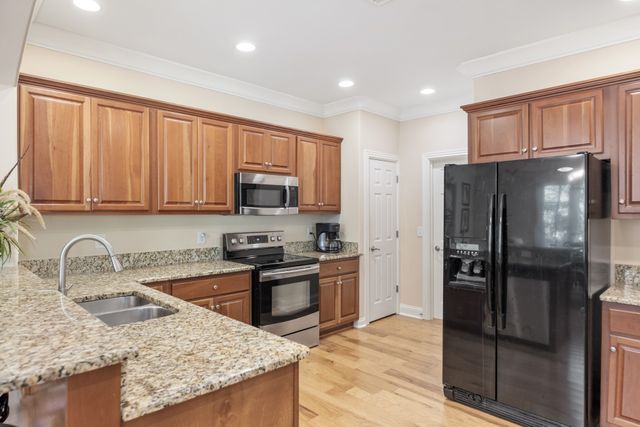 114 Nickolas Cir, Lebanon, TN 37087