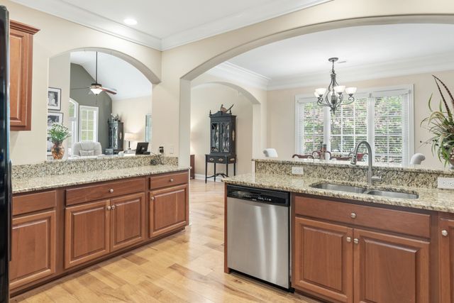 114 Nickolas Cir, Lebanon, TN 37087