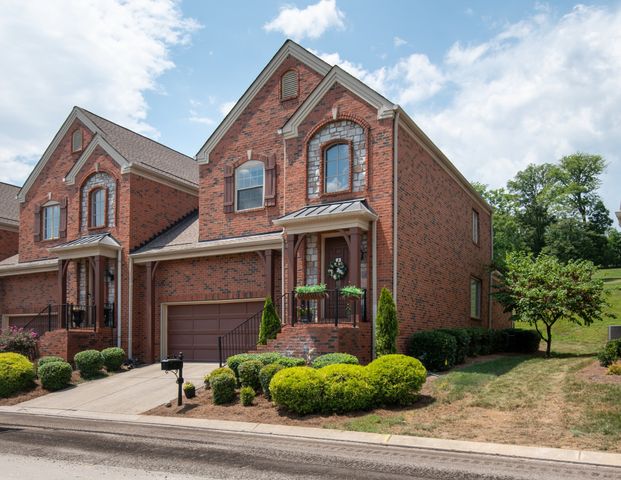 114 Nickolas Cir, Lebanon, TN 37087