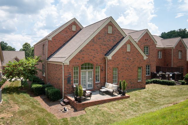 114 Nickolas Cir, Lebanon, TN 37087