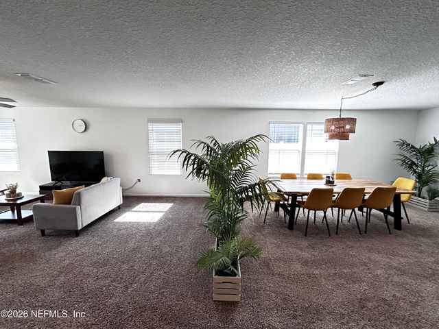 12571 RUSSIAN OLIVE Road, Jacksonville, FL 32218