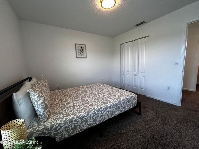 12571 RUSSIAN OLIVE Road, Jacksonville, FL 32218