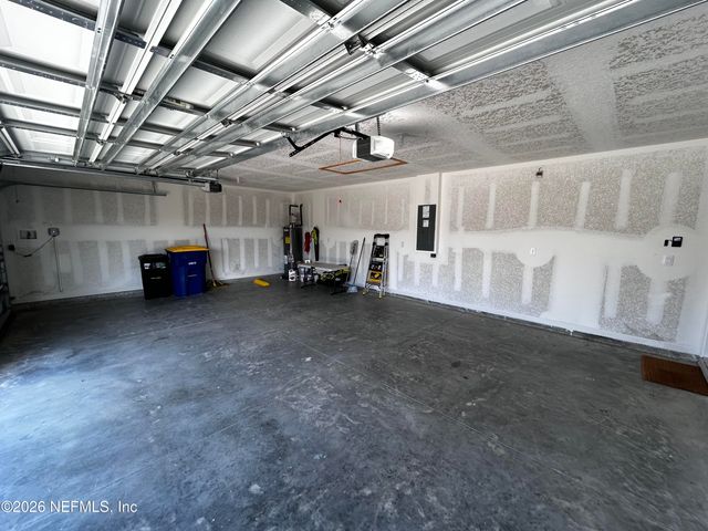 12571 RUSSIAN OLIVE Road, Jacksonville, FL 32218