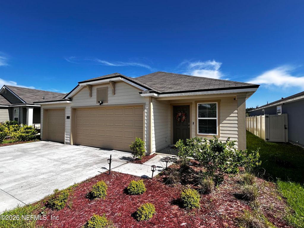 12571 RUSSIAN OLIVE Road, Jacksonville, FL 32218