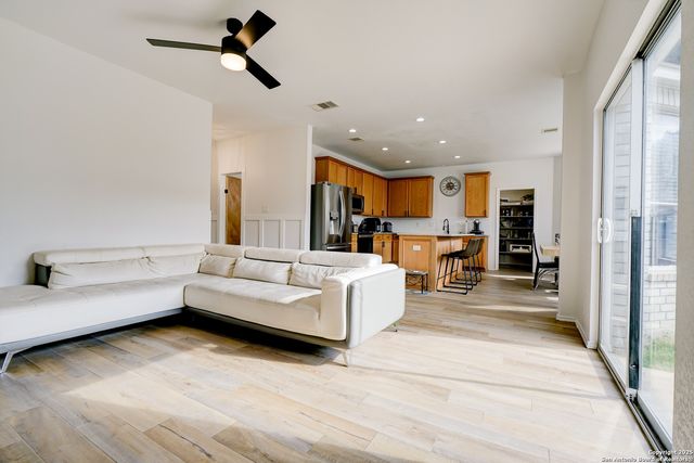 21110 Foothill Pine, San Antonio, TX 78259