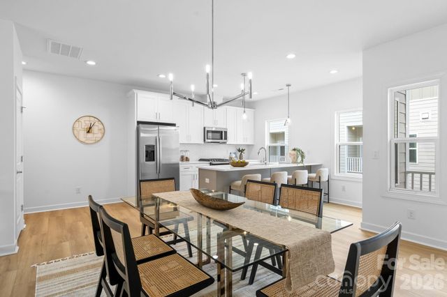 3920 Hager Drive, Charlotte, NC 28208