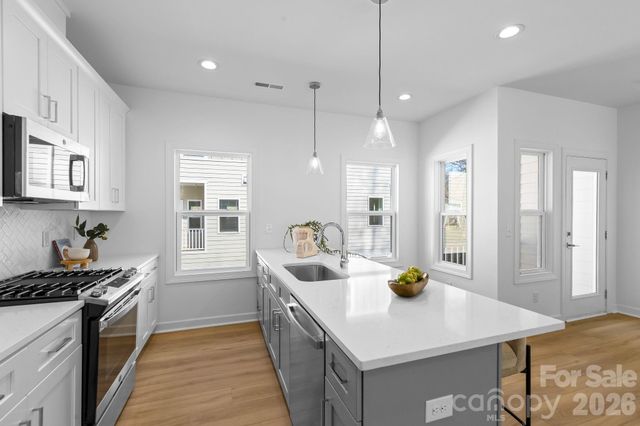 3920 Hager Drive, Charlotte, NC 28208