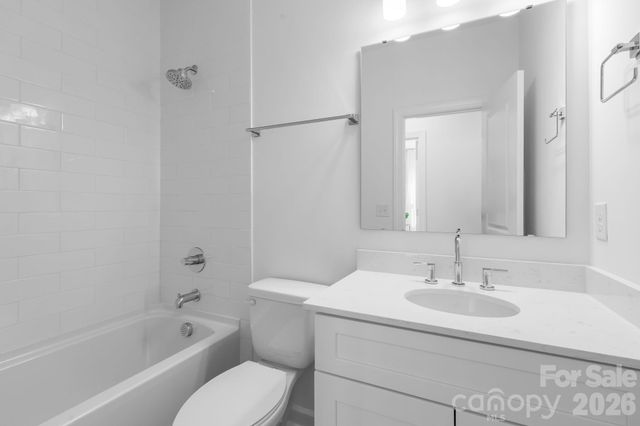 3920 Hager Drive, Charlotte, NC 28208