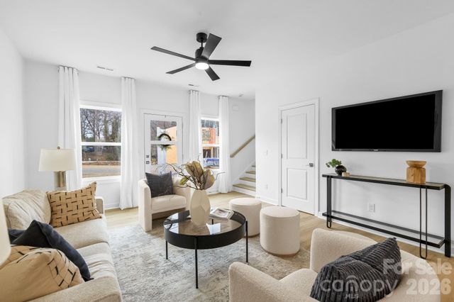 3920 Hager Drive, Charlotte, NC 28208