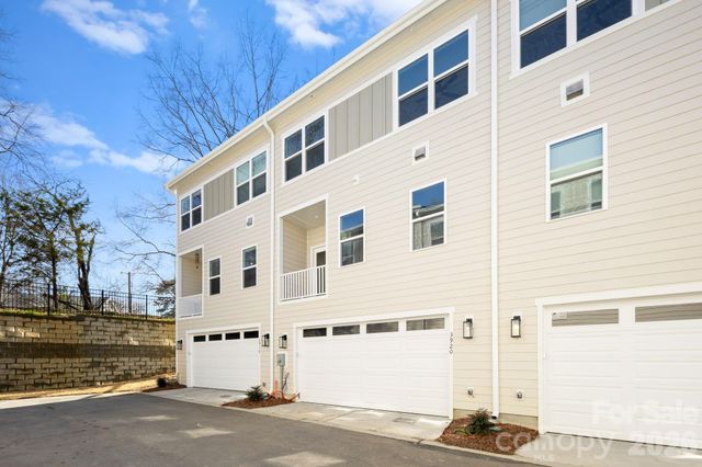3920 Hager Drive, Charlotte, NC 28208