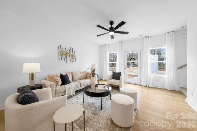 3920 Hager Drive, Charlotte, NC 28208