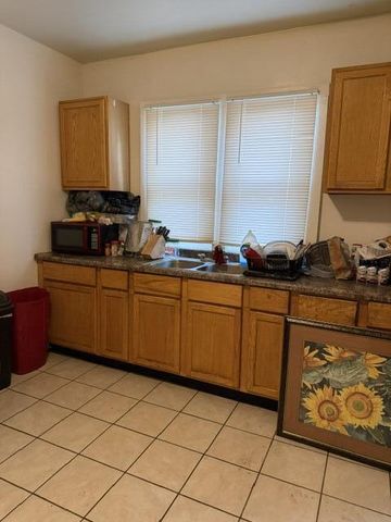 413 10th STREET, Racine, WI 53403