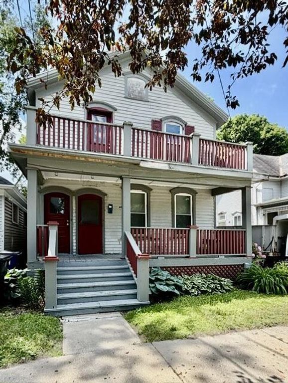 413 10th STREET, Racine, WI 53403