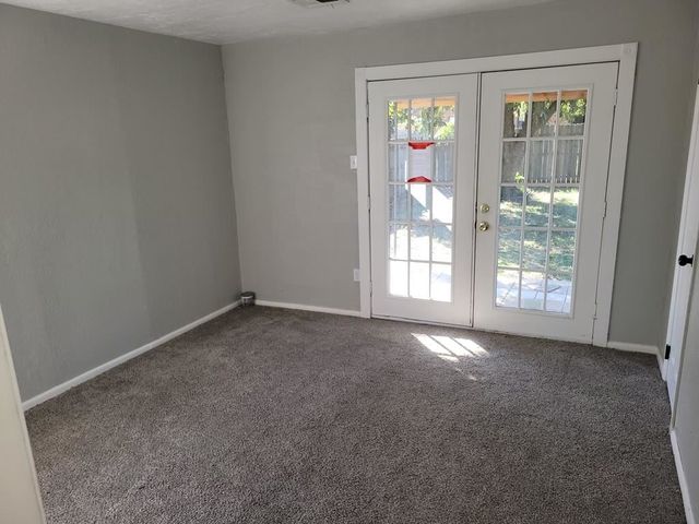 412 NW 68th St, Lawton, OK 73505