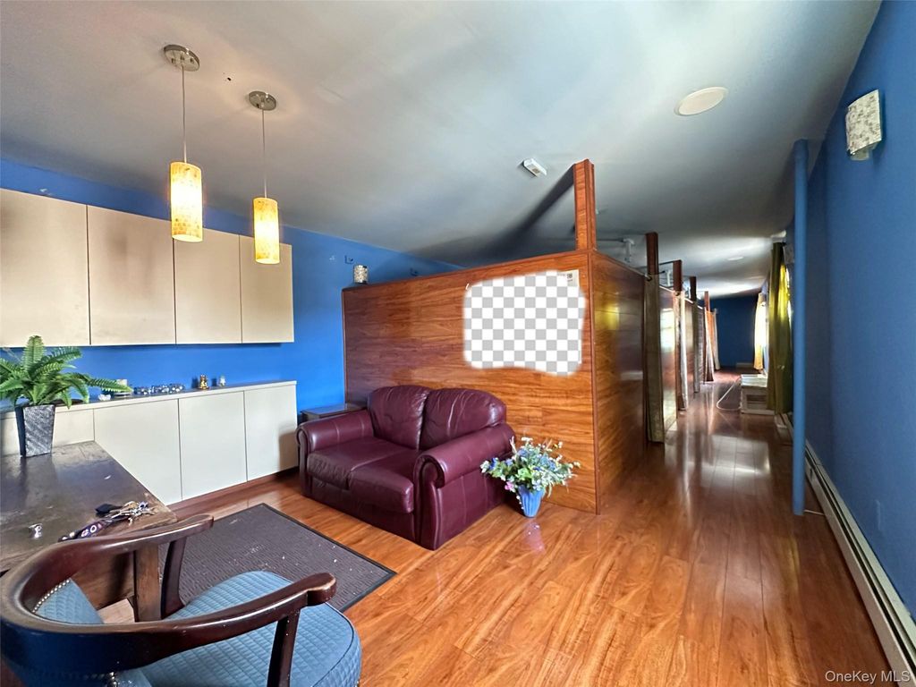72C Franklin Avenue 2 FL, Franklin Square, NY 11010 — exterior