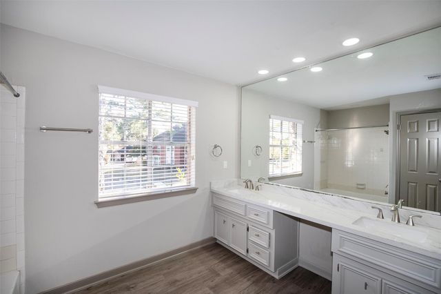 2108 Olympic Drive, League City, TX 77573