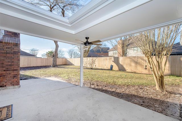 2108 Olympic Drive, League City, TX 77573
