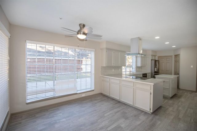 2108 Olympic Drive, League City, TX 77573