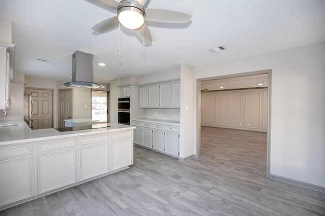 2108 Olympic Drive, League City, TX 77573