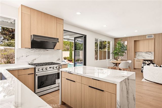 37 Festivo, Irvine, CA 92606