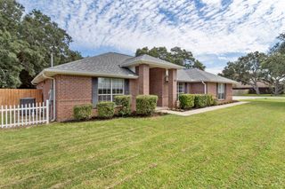 7272 Manatee St., Navarre, FL 32566