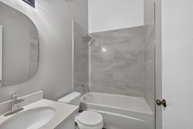 3076 S Oakland Forest Drive 503, Oakland Park, FL 33309