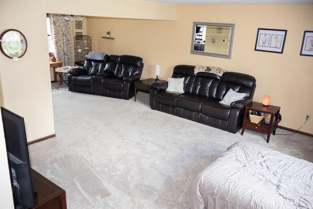 26804 Sweetwater Way, Elkhart, IN 46514