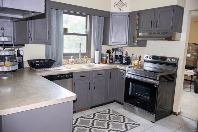 26804 Sweetwater Way, Elkhart, IN 46514