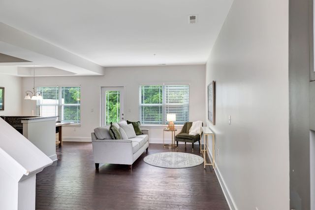 1134 Somerset Springs Dr, Spring Hill, TN 37174