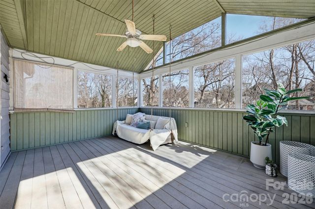 5969 Gold Creek Estate Drive, Hickory, NC 28601