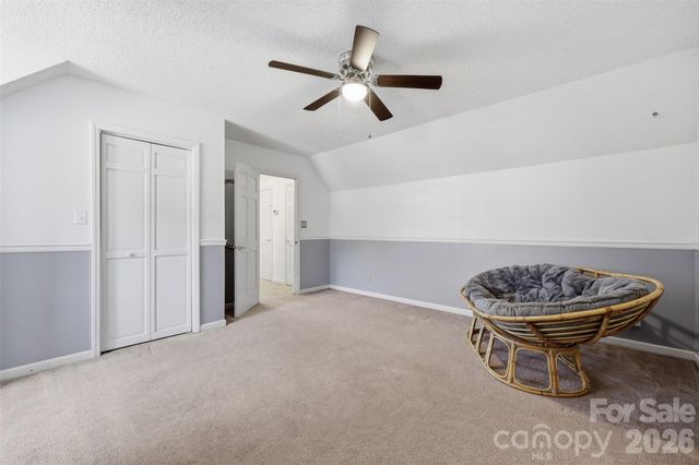 5969 Gold Creek Estate Drive, Hickory, NC 28601