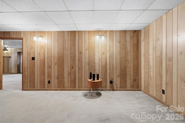 5969 Gold Creek Estate Drive, Hickory, NC 28601