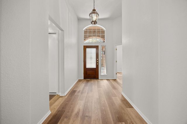 8700 Tin Roof CV, Round Rock, TX 78681