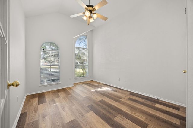 8700 Tin Roof CV, Round Rock, TX 78681