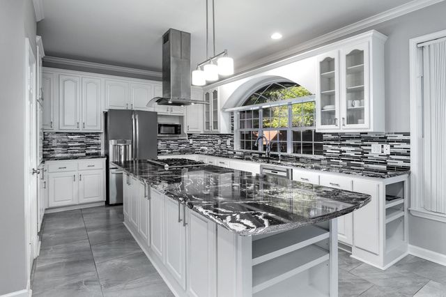 73 Valley Estates Cove, Little Rock, AR 72212