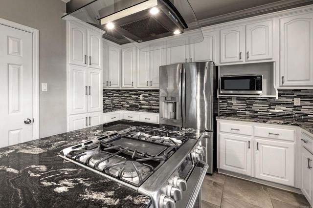 73 Valley Estates Cove, Little Rock, AR 72212