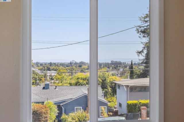 2643 99th Ave, Oakland, CA 94605