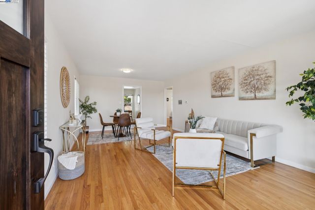 2643 99th Ave, Oakland, CA 94605