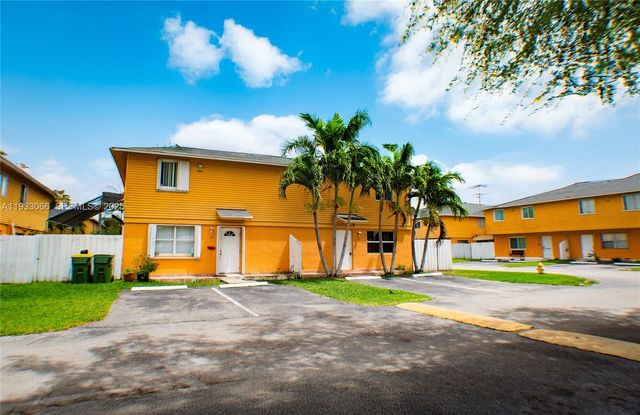 67 NE 12th Ave 67, Homestead, FL 33030