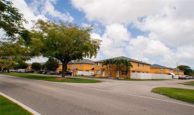 67 NE 12th Ave 67, Homestead, FL 33030