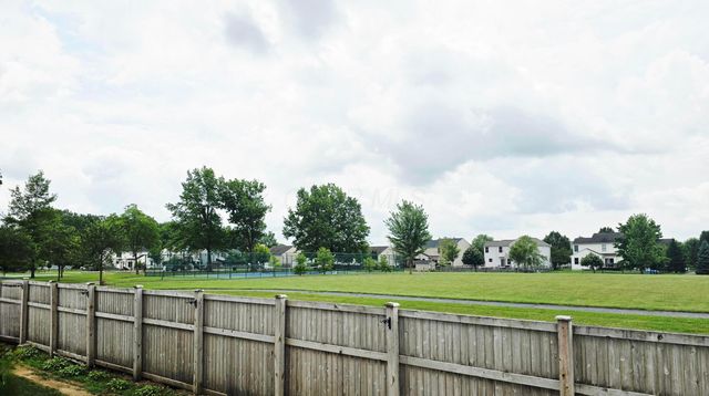 123 Helen Court, Delaware, OH 43015