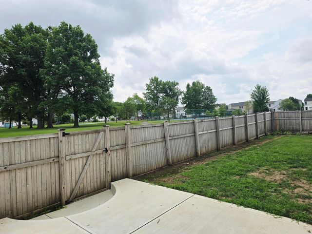 123 Helen Court, Delaware, OH 43015