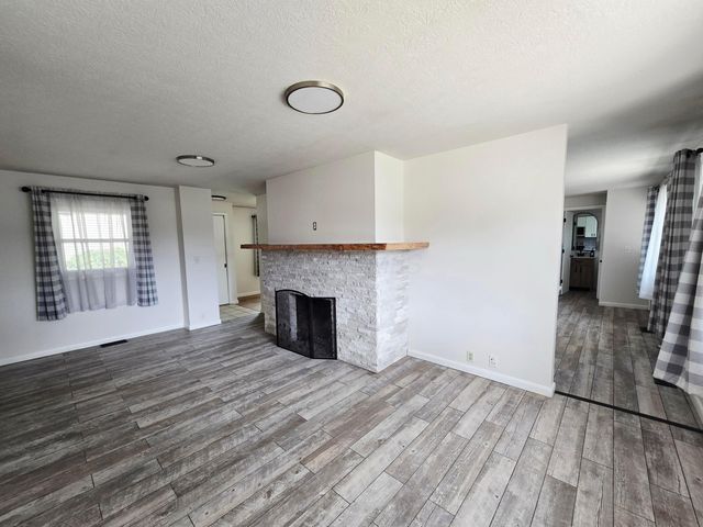123 Helen Court, Delaware, OH 43015