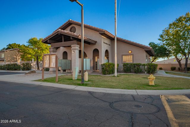 125 S 56TH Street 99, Mesa, AZ 85206