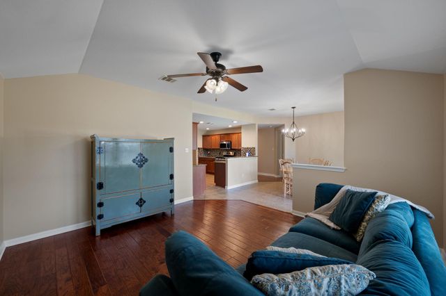 169 Voyager CV, Kyle, TX 78640