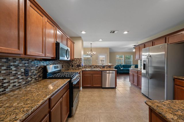 169 Voyager CV, Kyle, TX 78640