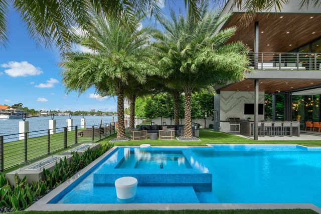 671 Middle River Drive, Fort Lauderdale, FL 33304