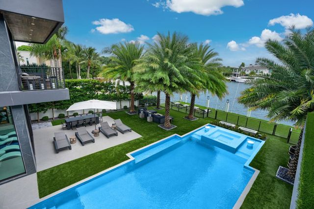 671 Middle River Drive, Fort Lauderdale, FL 33304