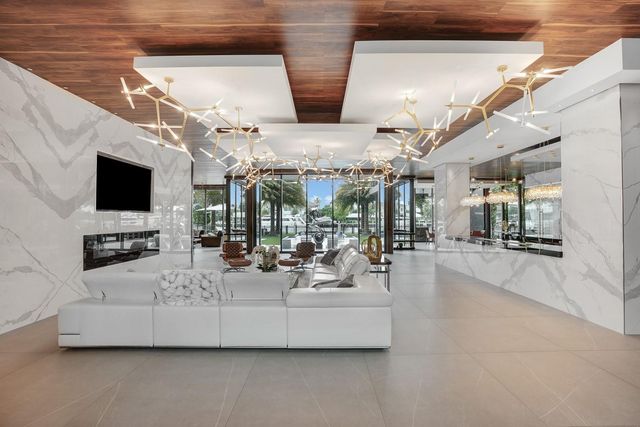 671 Middle River Drive, Fort Lauderdale, FL 33304